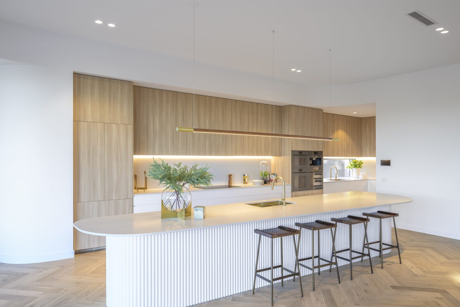 Illuminate Your Kitchen: 10 Exciting Kitchen Lighting Trends for 2024 ...