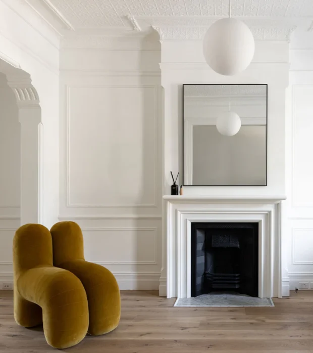 lightingrepublic-orb-maxpendantlight-extralarge-white-insitu-002_720x